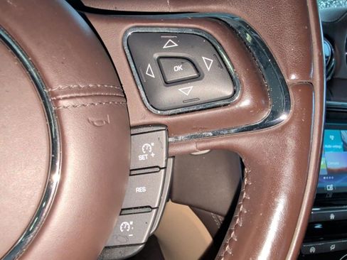 Used 2017 Jaguar XJ R-Sport image 31