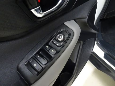 Used 2020 Subaru Outback Premium image 19