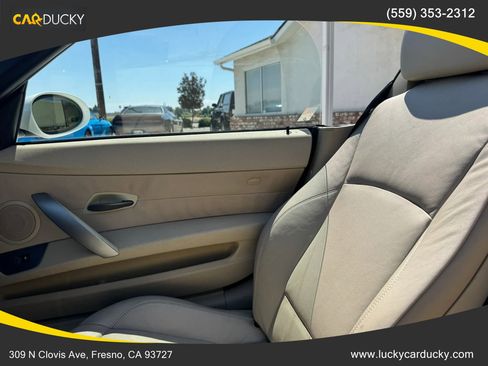 Used 2004 BMW Z4 3.0i RWD image 15