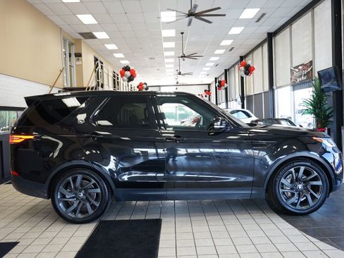 Used 2020 Land Rover Discovery HSE image 21