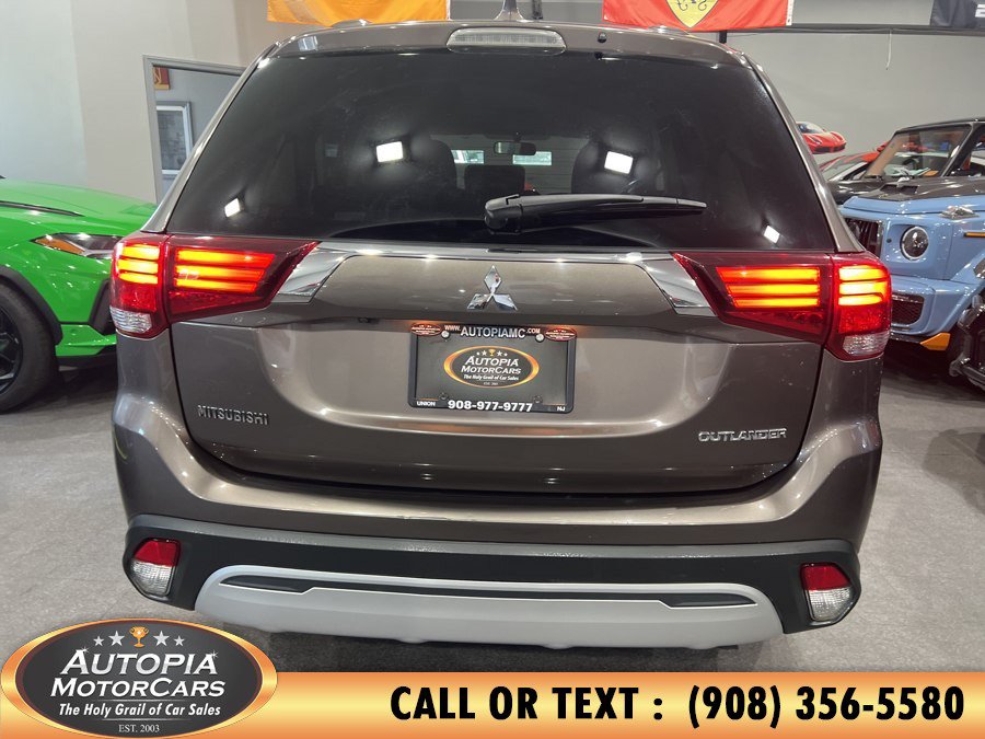 Used 2019 Mitsubishi Outlander ES FWD image 33
