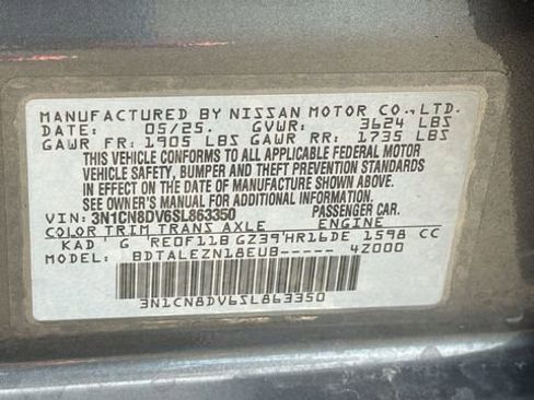 Used 2025 Nissan Versa S w/ Trunk Package image 30