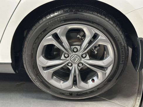 Certified 2024 Honda Accord EX image 19