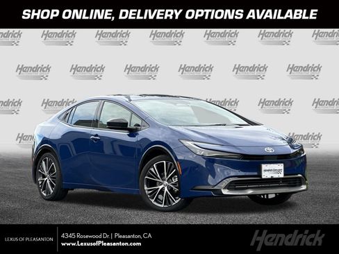 Used 2024 Toyota Prius XLE image 1