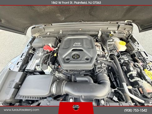 Used 2018 Jeep Wrangler Unlimited Sahara AWD/4WD image 56