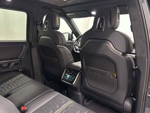 Used 2023 Rivian R1S Adventure image 21