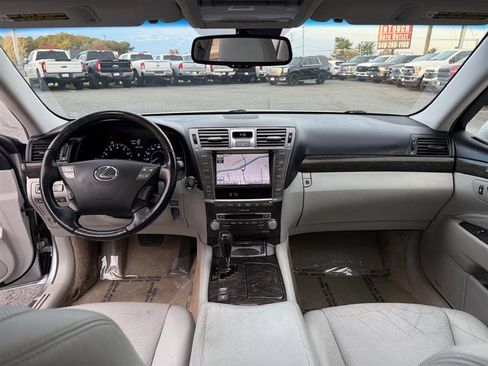 Used 2011 Lexus LS 460 AWD image 27