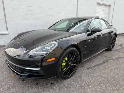 Used 2019 Porsche Panamera 4 image 19