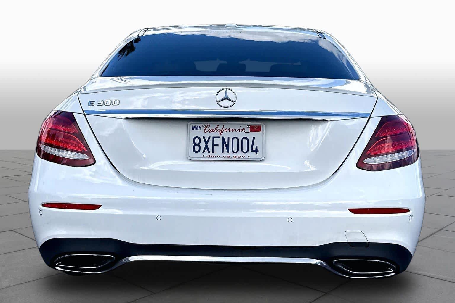 Used 2018 Mercedes-Benz E 300 image 4