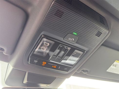 New 2026 Volkswagen Tiguan SE R-Line image 26