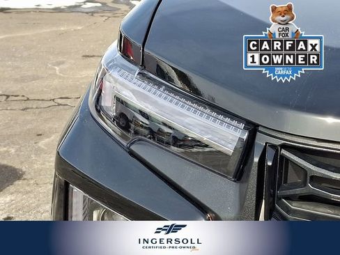 Used 2025 GMC Canyon Elevation image 12