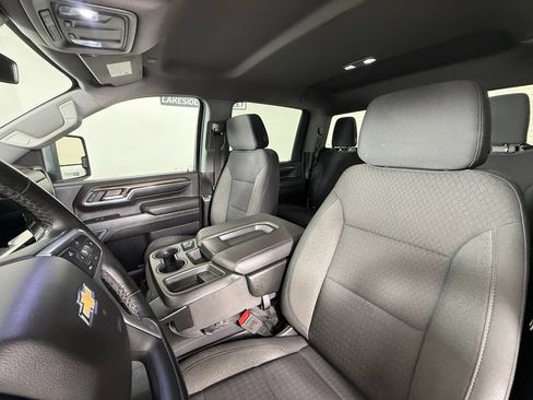 Used 2024 Chevrolet Silverado 2500 LT AWD/4WD image 33