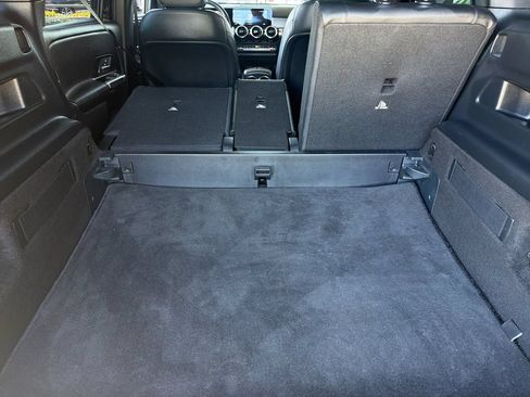Used 2022 Mercedes-Benz GLB 250 image 15