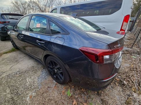 Used 2025 Honda Civic Sport image 4