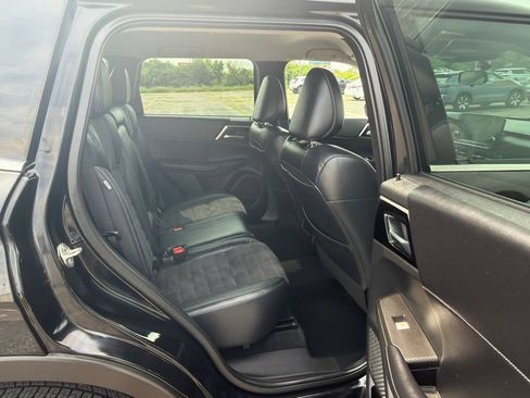 Used 2022 Mitsubishi Outlander SE AWD/4WD image 13