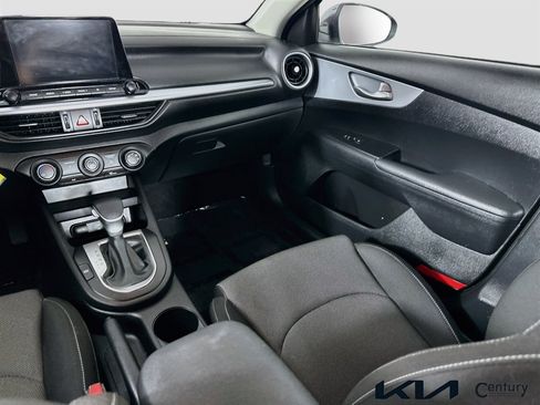 Used 2023 Kia Forte LXS w/ LXS Technology Package FWD image 21