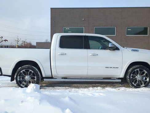 Used 2022 RAM 1500 Limited w/ Body-Colour Bumper Group image 9