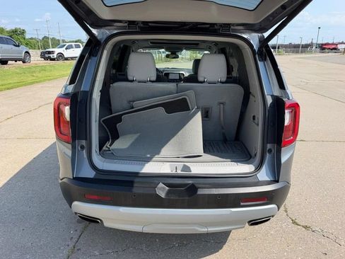 Used 2021 GMC Acadia SLT FWD image 5