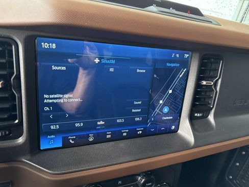 Used 2024 Ford Bronco Outer Banks AWD/4WD image 22