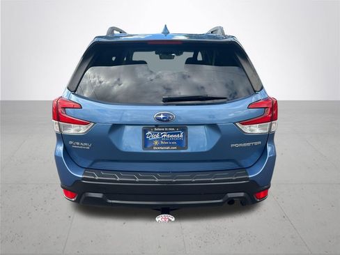 Used 2020 Subaru Forester Premium AWD/4WD image 8