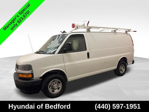 Used 2023 Chevrolet Express 2500 w/ Driver Convenience Package RWD image 9