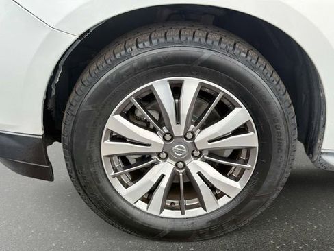 Used 2020 Nissan Pathfinder SV w/ Cargo Package FWD image 10