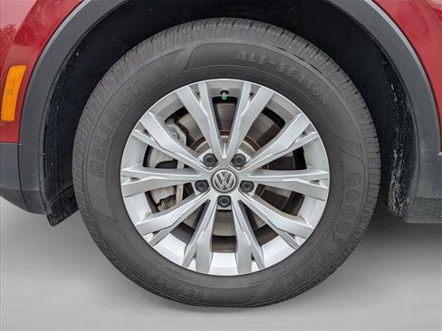 Used 2019 Volkswagen Tiguan S FWD image 9