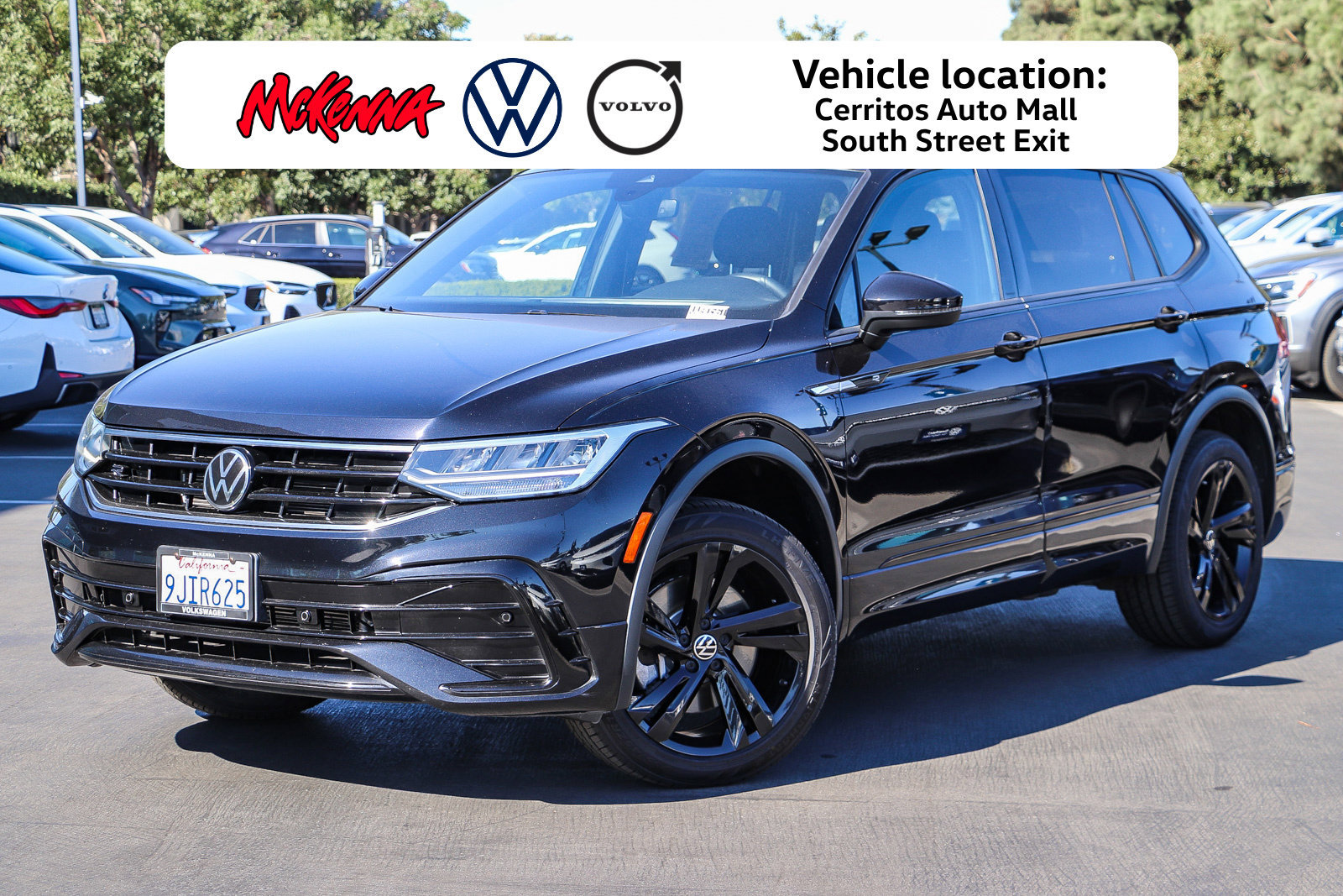 Used 2023 Volkswagen Tiguan SE R-Line FWD image 1