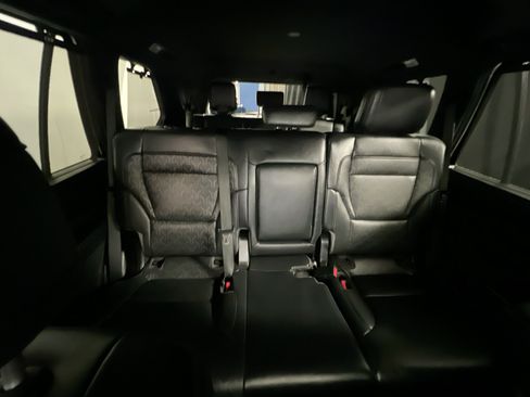 Used 2025 Toyota Sequoia Limited AWD/4WD image 32