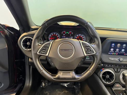 Used 2021 Chevrolet Camaro LT RWD image 18
