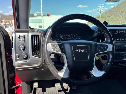 Used 2018 GMC Sierra 1500 SLT w/ SLT Premium Package AWD/4WD image 15