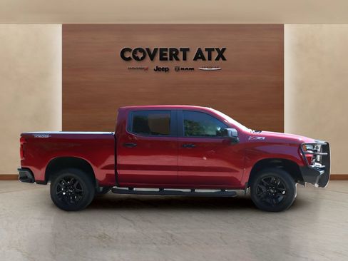 Used 2021 Chevrolet Silverado 1500 LT Trail Boss w/ Bed Protection Package AWD/4WD image 6