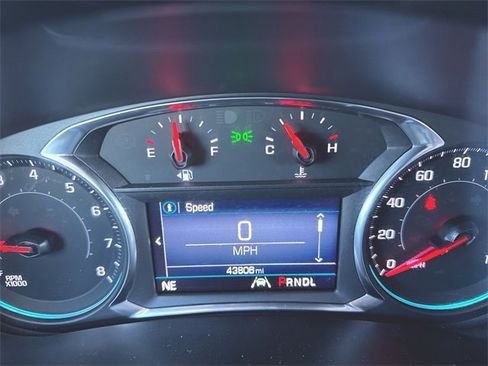 Used 2021 Chevrolet Equinox LT image 12