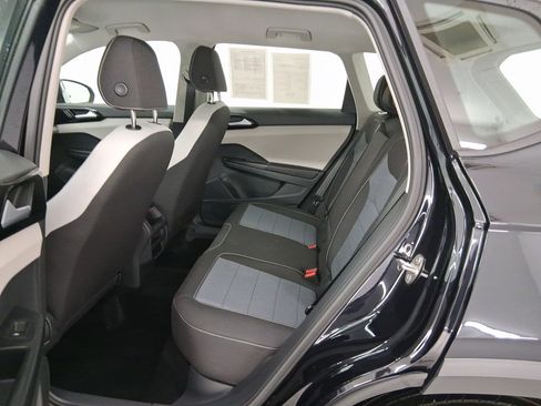 Used 2025 Volkswagen Taos S image 12