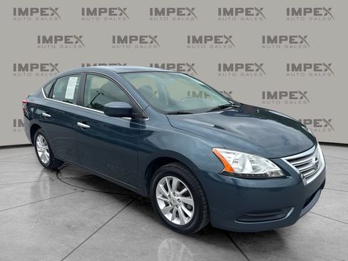 Used 2015 Nissan Sentra SV w/ Style Package FWD image 4
