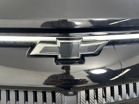 Used 2024 Chevrolet Equinox EV RS image 9