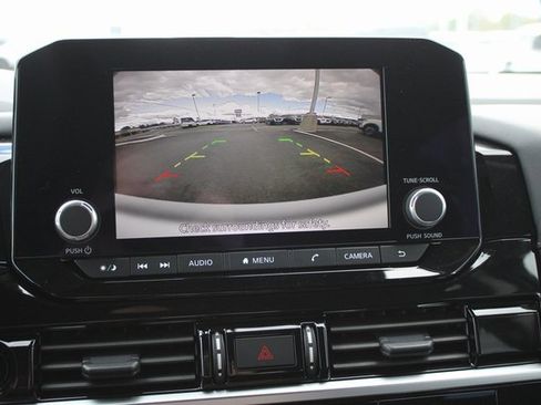 New 2025 Nissan Pathfinder SV w/ Black Appearance Package image 14