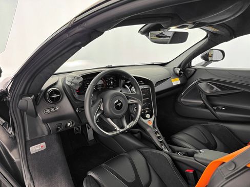 New 2026 McLaren 750S Spider image 16