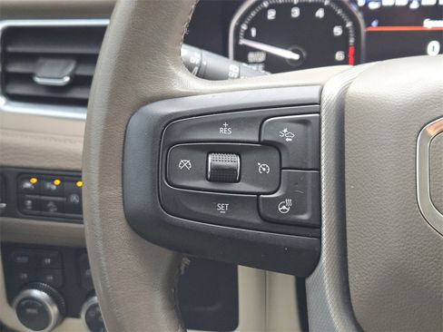 Used 2021 GMC Yukon Denali w/ Denali Premium Package image 29