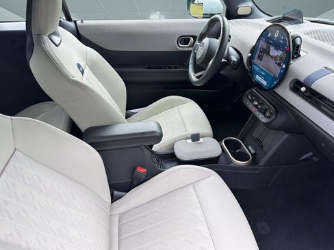 Used 2025 MINI Cooper Convertible FWD image 5