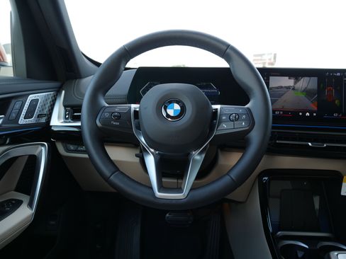 New 2025 BMW X1 xDrive28i w/ Convenience Package image 18