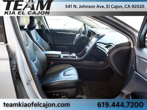 Used 2018 Ford Fusion Titanium FWD image 11