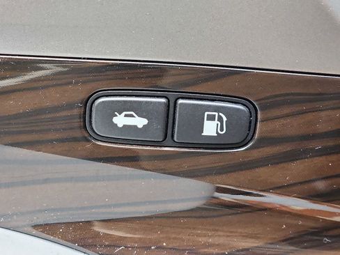 Used 2015 Acura RLX w/ Technology Package image 26