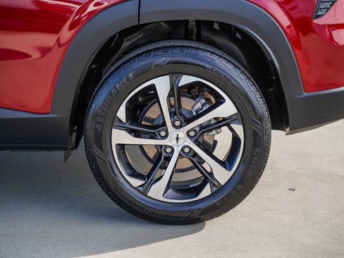 Used 2024 Chevrolet Trax RS w/ Driver Confidence Package image 6