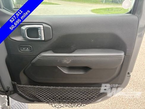Used 2021 Jeep Wrangler Unlimited Sahara w/ Uconnect 4C Nav & Sound Group AWD/4WD image 27