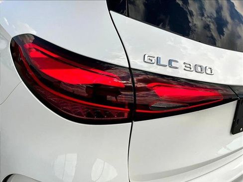 Used 2026 Mercedes-Benz GLC 300 4MATIC image 27