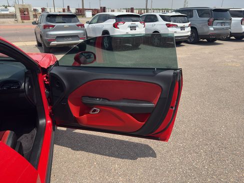 Used 2016 Dodge Challenger SRT w/ Technology Group RWD image 20