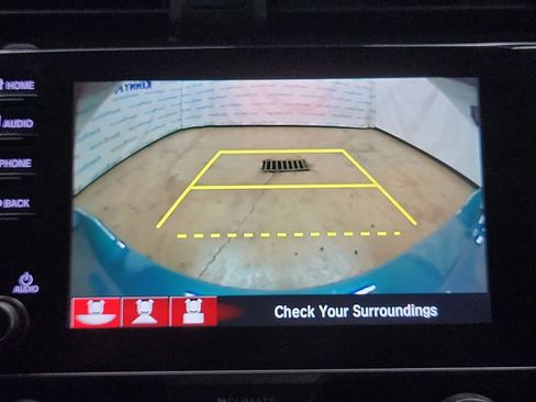 Used 2020 Honda Civic Sport image 17