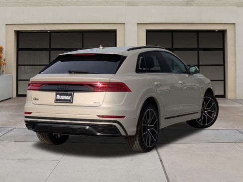 Used 2023 Audi Q8 Premium Plus w/ Premium Plus Package image 4