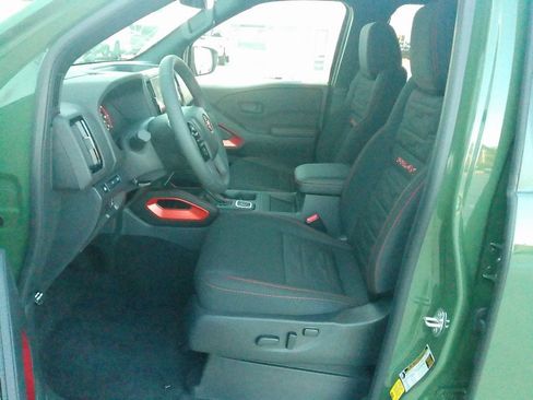 New 2026 Nissan Frontier PRO-4X w/ Pro-4x Convenience Package AWD/4WD image 9